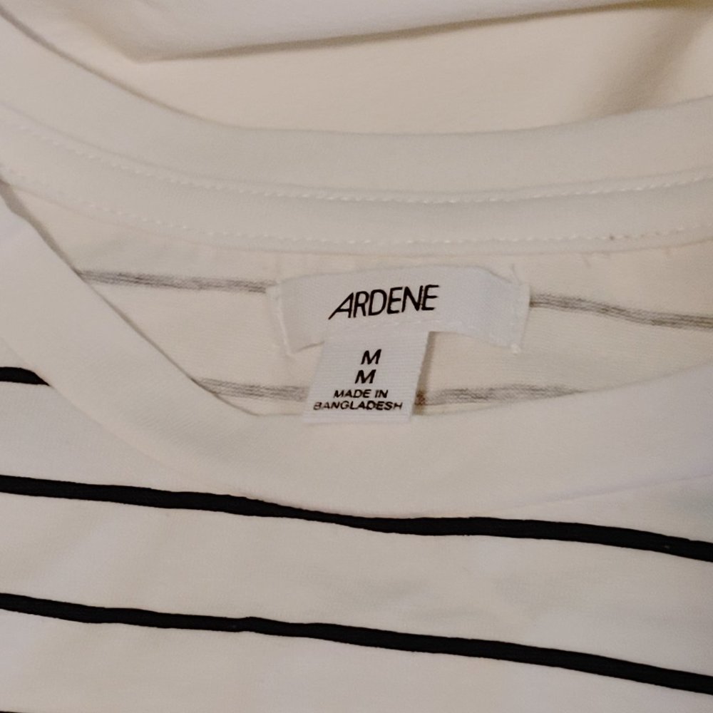 Striped Crop T-shirt - Picture 5 of 5